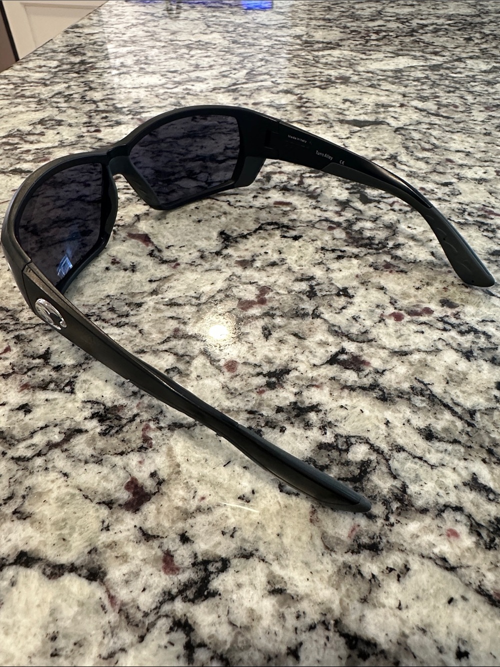 Costa Men Sunglasses - Picture 3 of 8